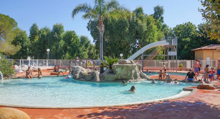 Vacances à Calvi : Et si vous passiez votre séjour dans un camping ?